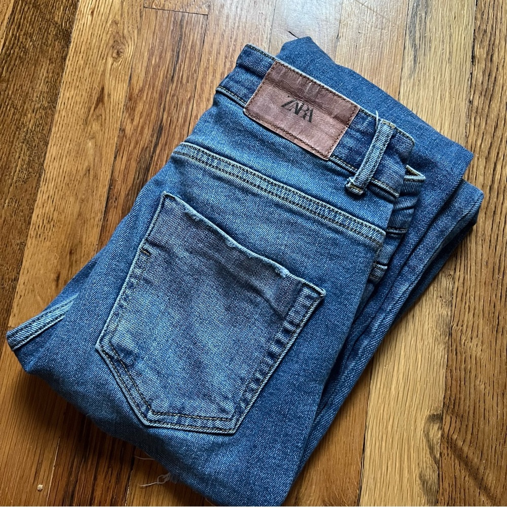 zara straight leg cropped jeans